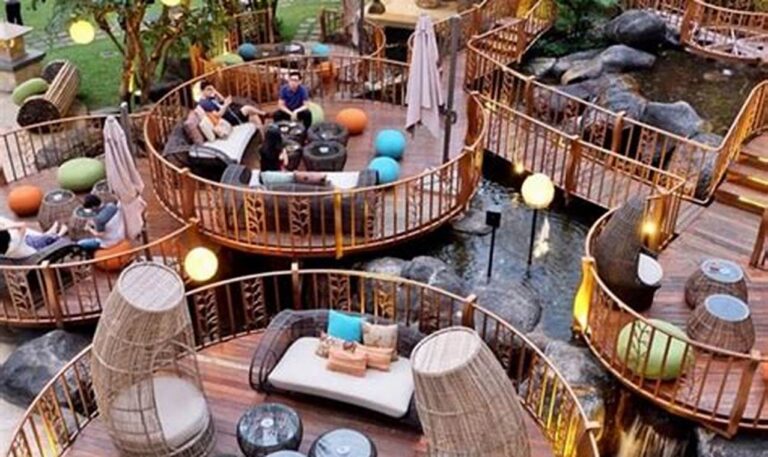 Nikmati Momen Romantis di Tempat Makan nan Menawan