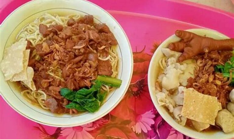 Nikmati Kelezatan Mie Ayam Pontianak, Kuliner Legendaris!