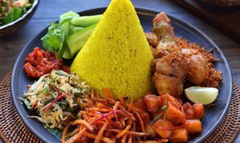 Menikmati Sajian Lezat di Warung Makan Tradisional dengan Beragam Menu