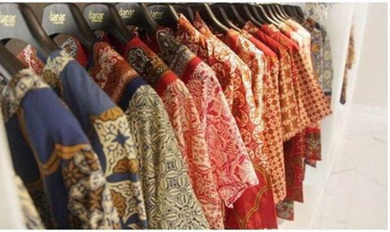 Belanja Batik Solo: Tempat Rekomendasi dan Kisaran Harga Kain Batik