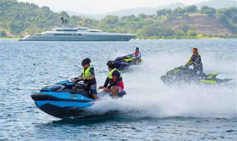 Harga Sewa Jet Ski di Pantai Nusa Dua Bali: Nikmati Keindahan Laut dengan Adrenalin