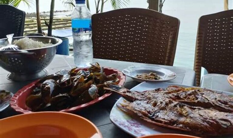 Nikmati Seafood Segar Harga Hemat di Tempat Makan Ini