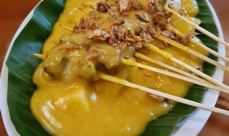 Nikmati Kelezatan Sate Padang Autentik di Surabaya
