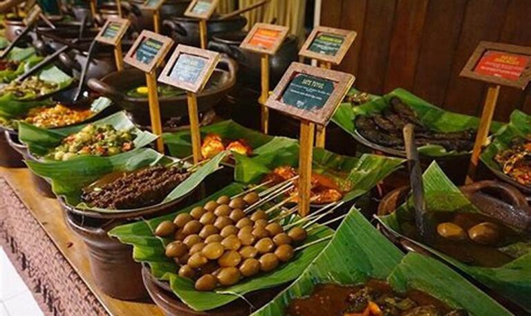 Jelajahi Kuliner Khas Daerah: Cita Rasa Nusantara di Setiap Sudut