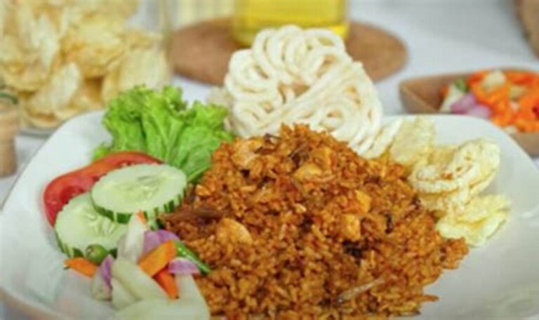 Rasakan Sensasi Gurihnya Nasi Goreng Legendaris!