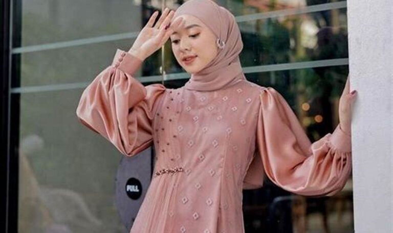 Temukan Baju Pesta Elegan untuk Tampil Memukau di Acara Spesial