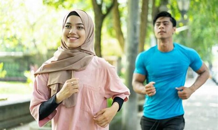 Manfaat Berenang Luar Biasa: Kuatkan Otot, Tingkatkan Daya Tahan!