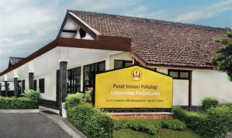 Kampus Terbaik untuk Raih Karier Cemerlang di Psikologi Industri