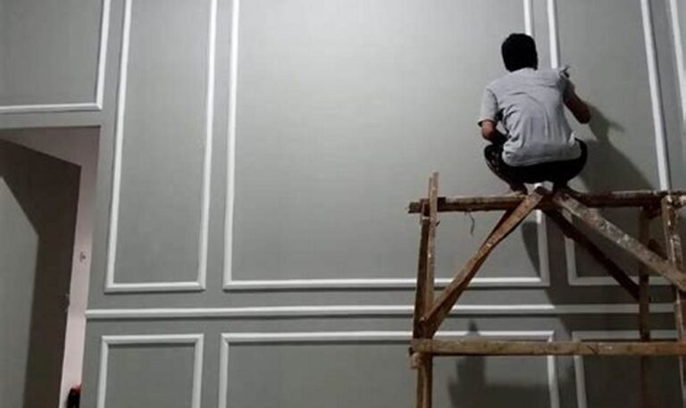Hemat Biaya Pembuatan Dinding Gipsum + Panel Kayu, Simak Rinciannya!