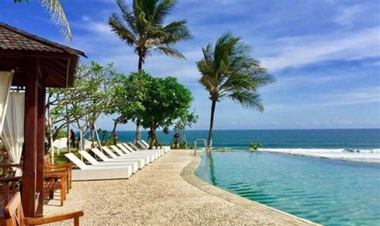 Temukan Surga di Tepi Pantai: Rekomendasi Hotel dengan Pemandangan Pantai Terbaik di Lombok