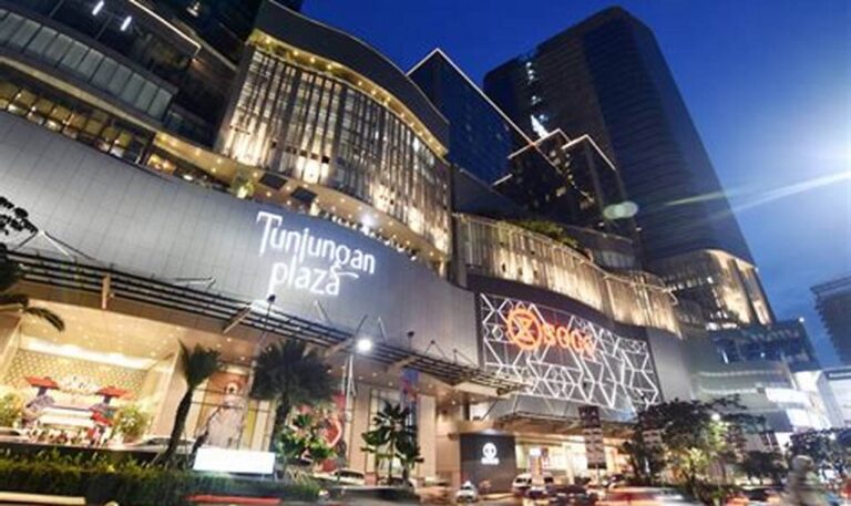 Rekomendasi Surga Belanja Fashion Terlengkap di Surabaya