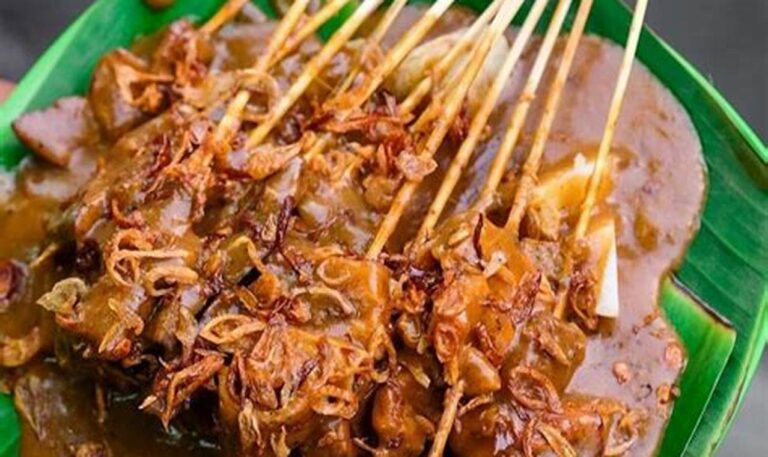Nikmatnya Kuliner Sate Padang di Malang, Wajib Dicoba!