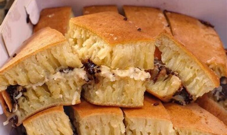 Nikmati Manisnya Martabak Legendaris di Medan!