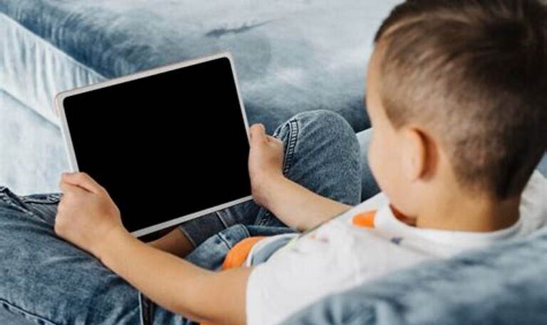 Manfaat Luar Biasa Membatasi Waktu Screen Time