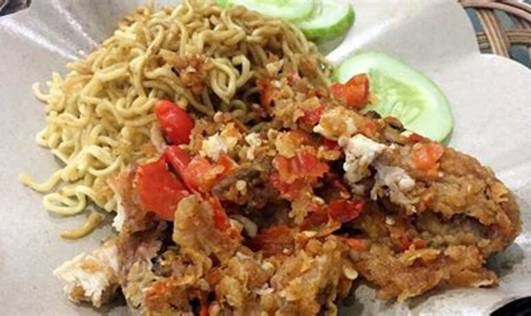 Nikmati Kuliner Mie Pedas Padang yang Menggugah Selera