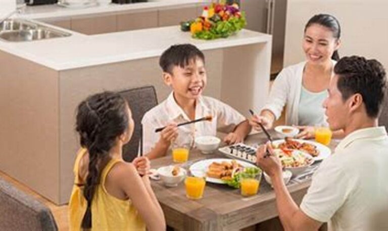 Nikmati Kebersamaan Kuliner Keluarga di Resto Seafood Lombok