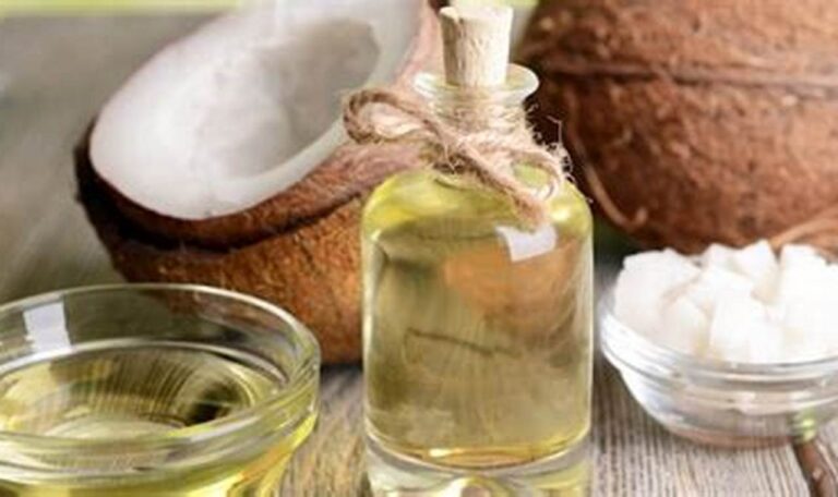 Lihat Sendiri! Buktikan Efek Minyak Kelapa Pacu Pertumbuhan Rambut Baru
