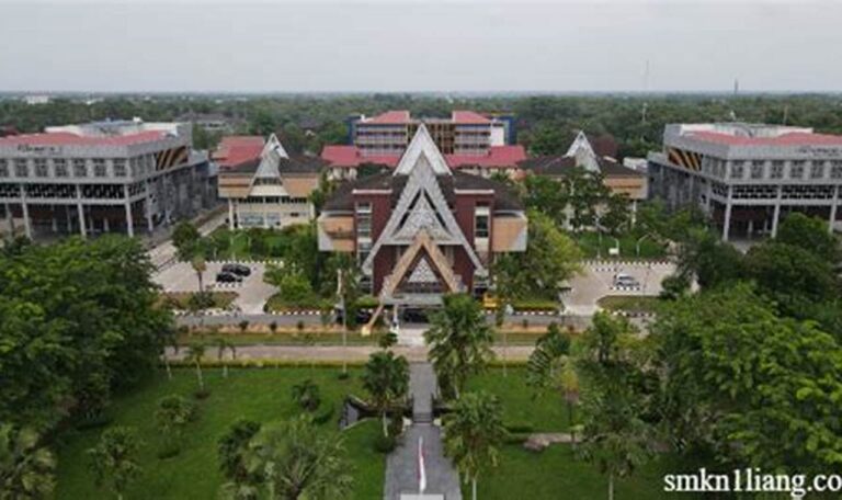 Rekomendasi Kampus Terbaik di Pontianak untuk Masa Depan Cerah