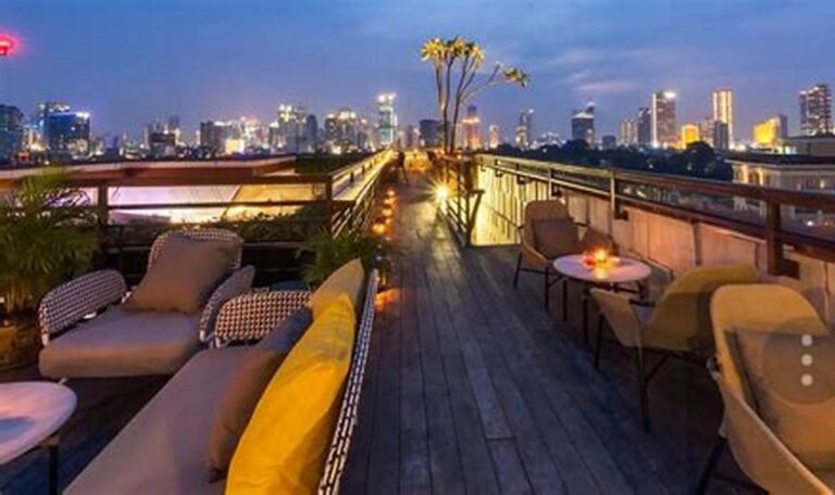 Nikmati Pemandangan Indah dari Restoran Rooftop di Jakarta