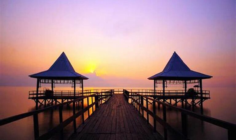 Destinasi Liburan di Surabaya Murah Meriah, Siap Jelajah?