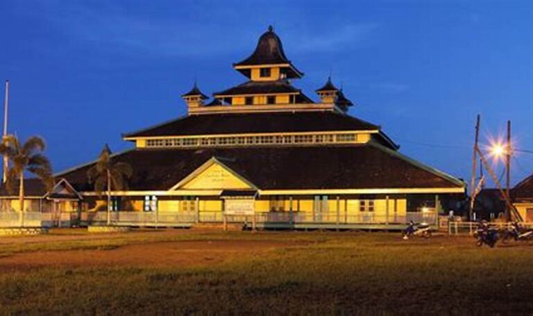 Jelajah Pesona Pontianak Hemat dengan Panduan Ini