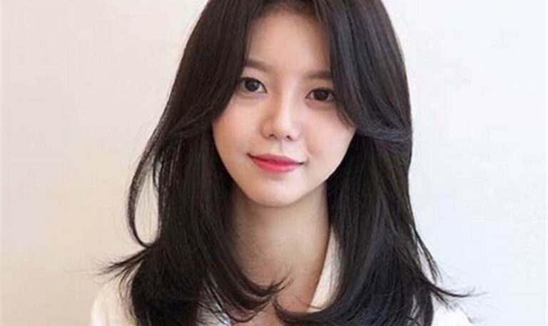 Gaya Rambut Panjang Wanita Terbaru, Tampil Cantik & Menawan