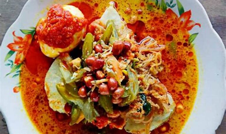 Rasakan Sensasi Kuliner Khas Batak Medan, Favorit Para Wisatawan!