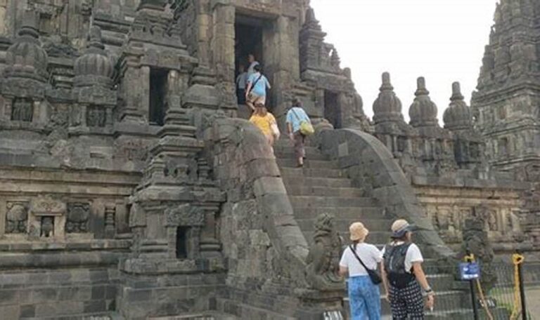 Cek Harga Tiket Masuk Candi Prambanan, Nikmati Kemegahan Arsitektur Jawa!