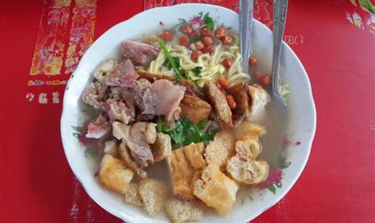 Nikmati Kuliner Khas Solo: Ketoprak Tauco yang Nikmat!
