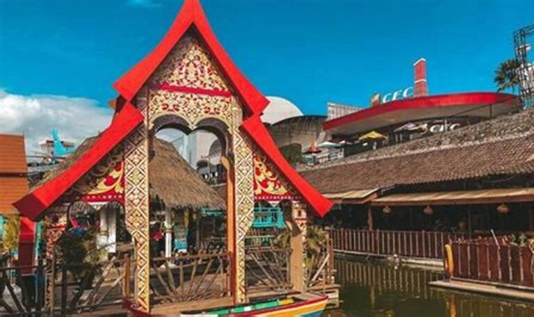 Kepoin Daftar Harga Tiket Museum Angkut Batu Terbaru, Wajib Tahu!