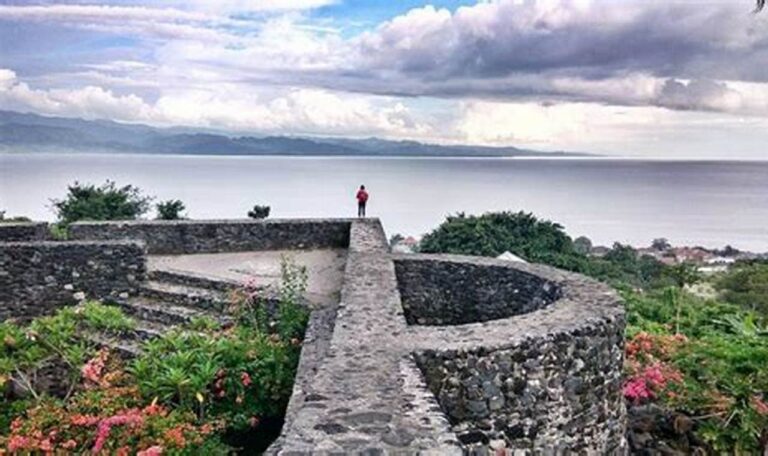 Jelajahi Surga Tidore: Tempat-Tempat Wajib Kunjung dengan Tiket Masuk Terjangkau