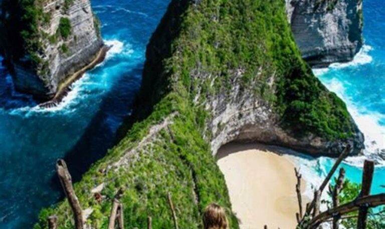 Jelajahi Surga Alam Nusa Penida dan Ketahui Biayanya