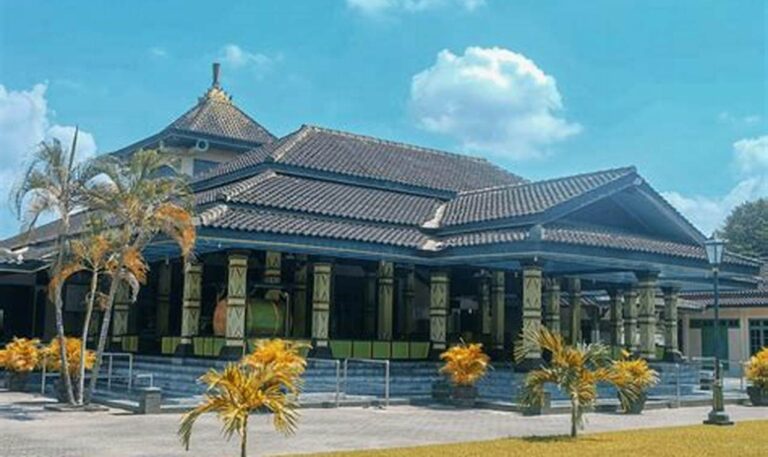 Jelajahi Wisata Religi Jogja: Panduan Lengkap Biaya Parkir