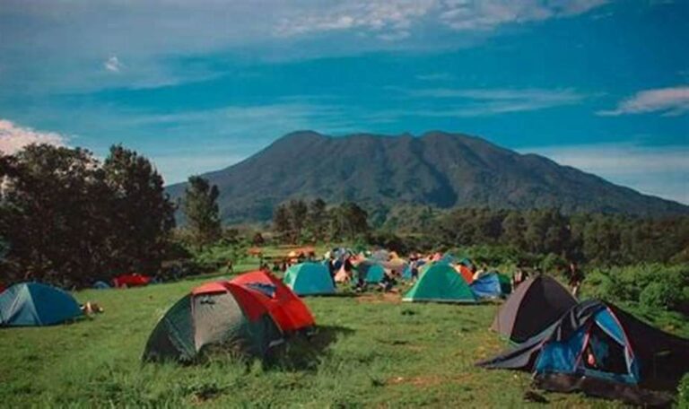 Tempat Camping di Manado: Tiket Ramah, Pemandangan Menakjubkan