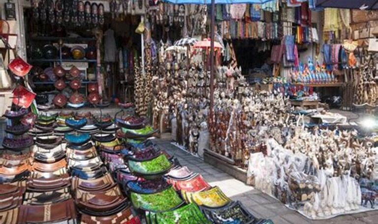 Cari Souvenir Khas Semarang? Cek Harga dan Lokasinya di Sini!