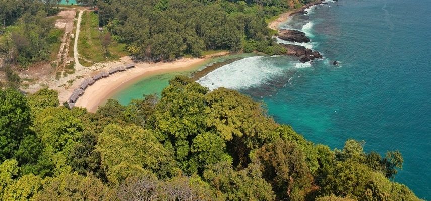 Temukan Surga Berkemah di Pantai Anyer: Daftar Tempat dan Biaya