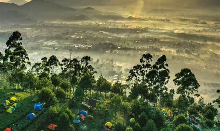 Nikmati Petualangan di De Voyage Lembang, Cek Dulu Harga Tiketnya!