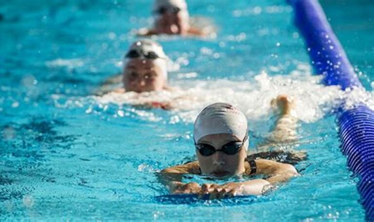 Manfaat Berenang untuk Kesehatan Tubuh Secara Menyeluruh