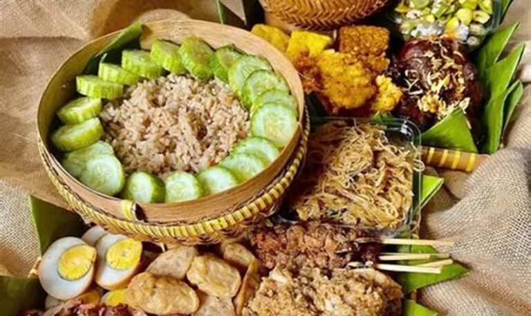Nikmati Kuliner Khas Solo: Nasi Liwet yang Menggugah Selera