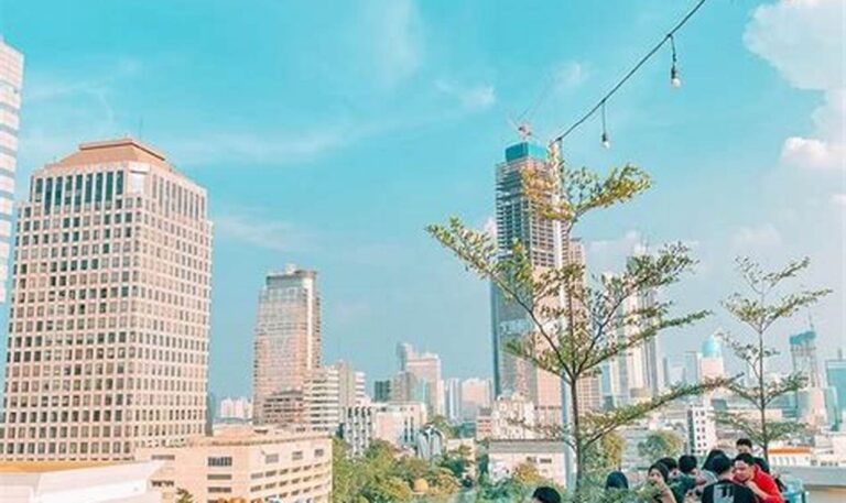 Menemukan Spot Nongkrong Instagramable di Jakarta yang Bikin Feed Estetik