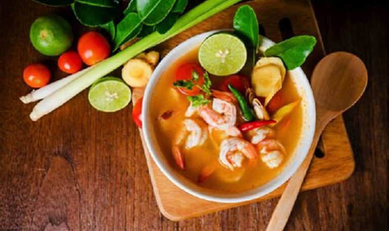 Rasakan Sensasi Pedas dan Segar Kuliner Khas Thailand