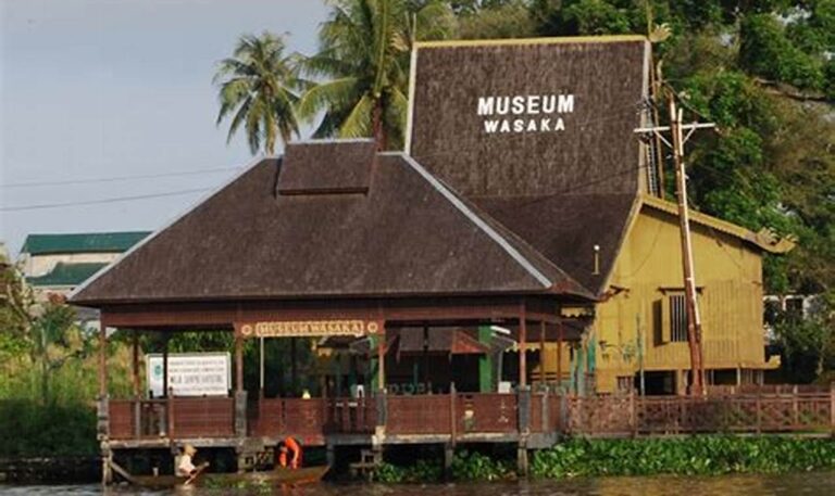 Jelajahi Pesona Alam Banjarmasin dengan Tiket Ramah