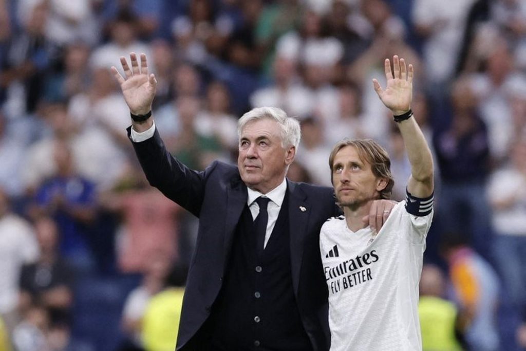 Mbappe Kembali Moncer, Bawa Los Blancos Petik Kemenangan di Laga Perpisahan Modric dan Ancelotti 1 ancelotti dan modric